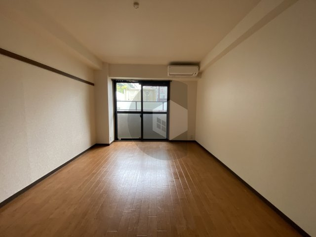 ハイウッズナガタの寝室