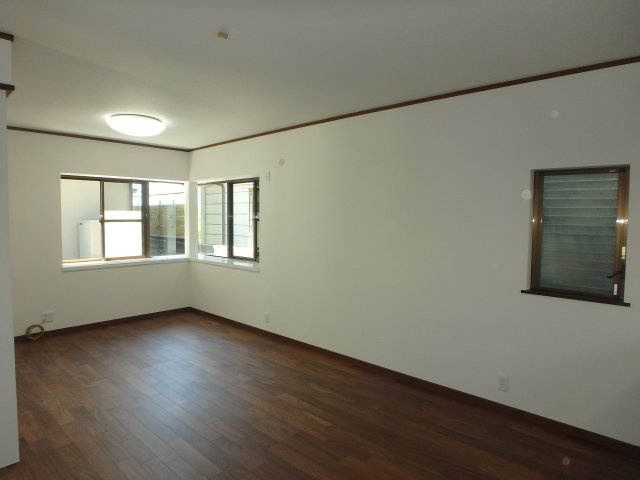 浜ノ茶屋　戸建貸家の居間・リビング