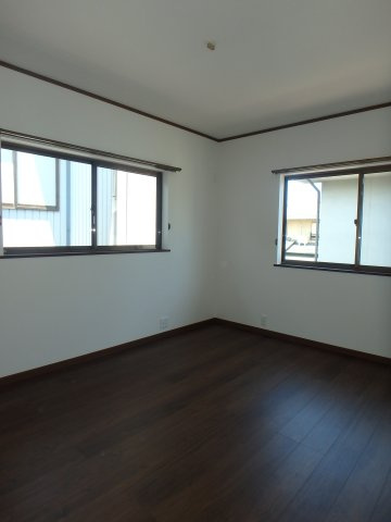 浜ノ茶屋　戸建貸家の洋室