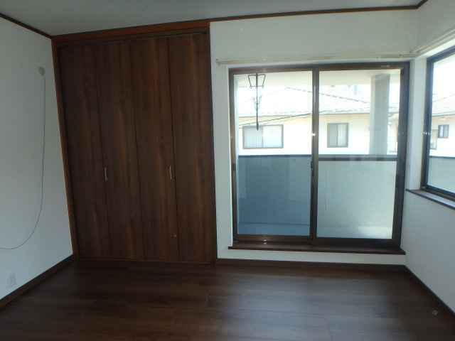 浜ノ茶屋　戸建貸家の洋室