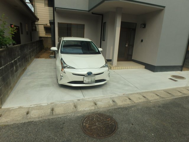 浜ノ茶屋　戸建貸家の駐車場