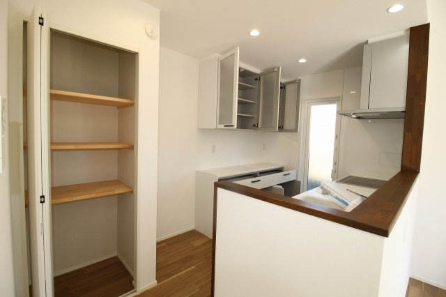 香美市土佐山田町宝町2丁目　Ｂ号棟　新築戸建のキッチン