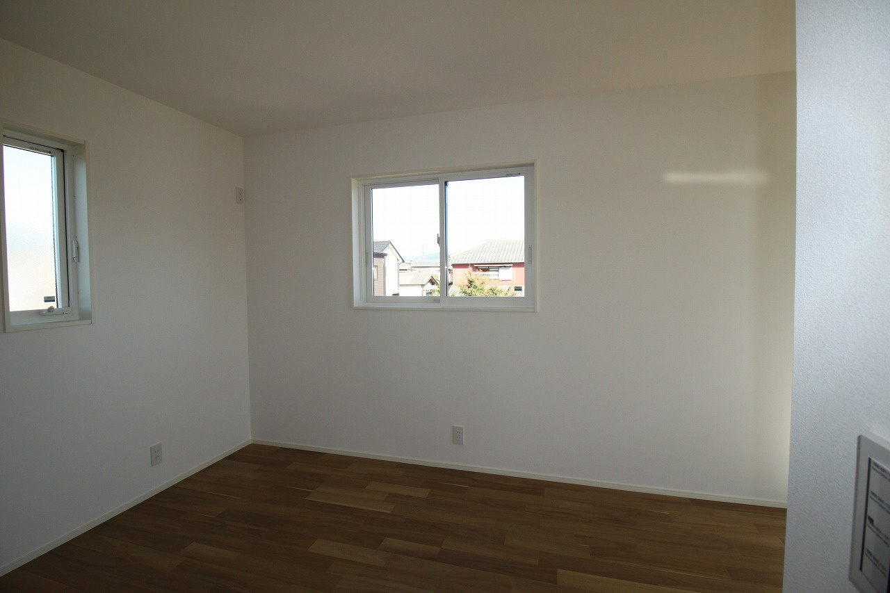 香美市土佐山田町宝町2丁目　Ｂ号棟　新築戸建の洋室|2Ｆ　東の部屋　5.5帖　5.5帖