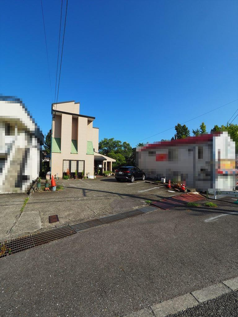 高知市瀬戸南町2丁目　店舗付き・中古戸建ての駐車場