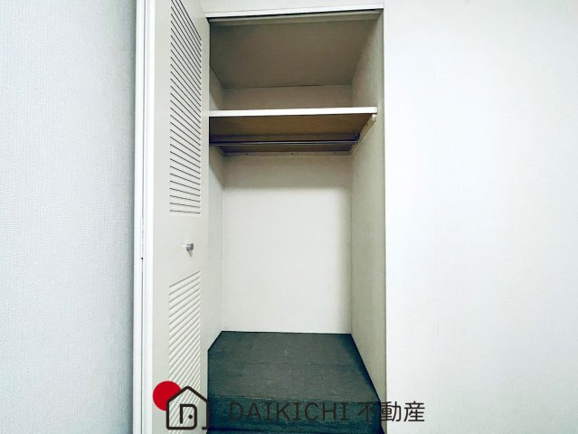 【洋室】 | ライオンズガーデン久喜参番館