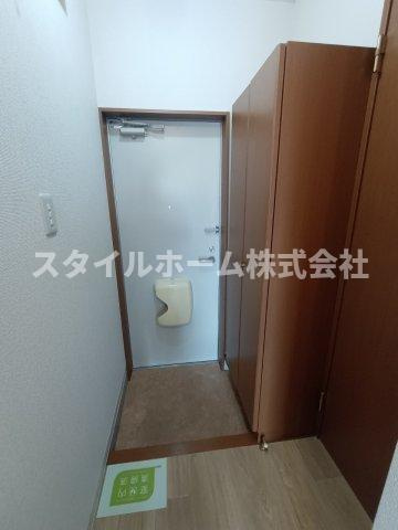 【玄関】 | ガーデンコート平松AP | 同建物内別部屋の写真です。