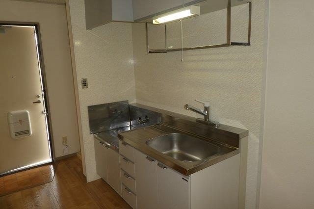 倉敷市安江のアパートのキッチン
