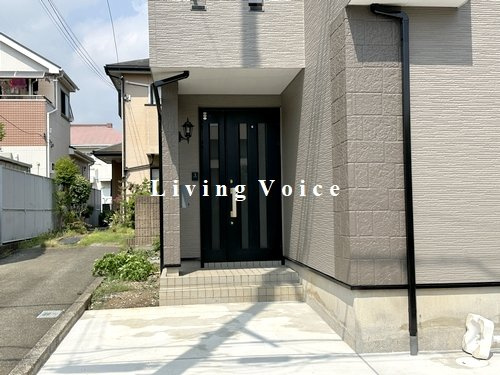 【エントランス】 | 【仲介手数料０円】伊勢原市串橋　中古一戸建て | 伊勢原市串橋　中古一戸建て