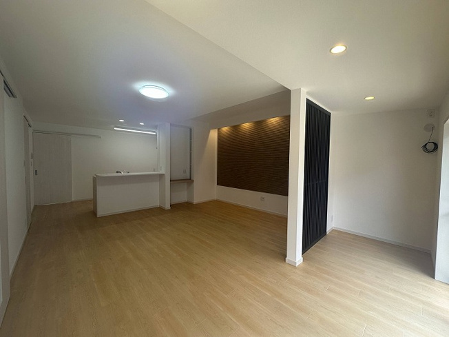 【居間・リビング】 | 福岡市早良区野芥６丁目　中古戸建☆仲介手数料無料☆ | ゆっくり過ごしたり食事をしたり、日々の暮らしに彩りを添えてくれる、そんな楽しく豊かな空間になりそうです。