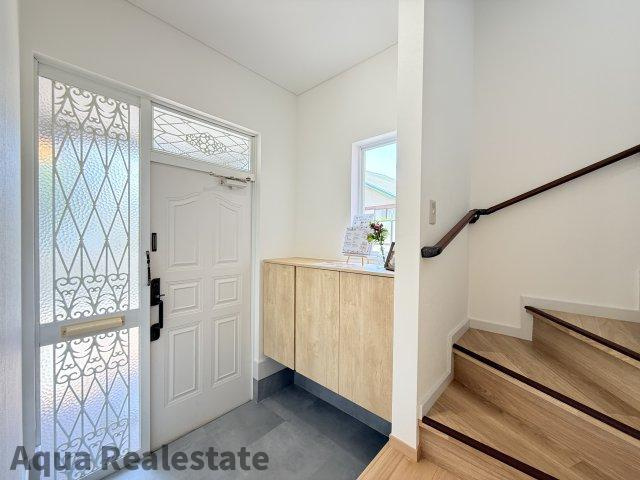 高松市国分寺町新名　リノベ住宅の玄関