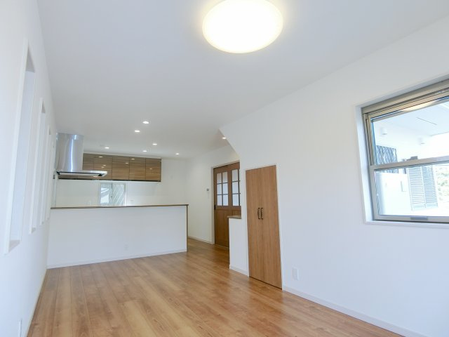 【居間・リビング】の画像