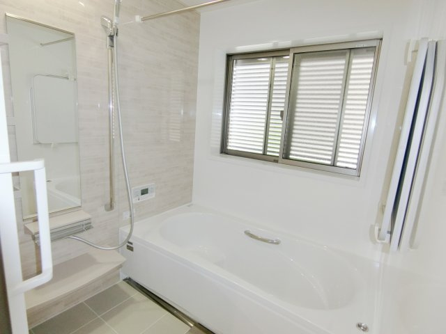 【浴室】 | 魚見町  中古住宅 | ※新築当時の写真です（2019年9月頃）