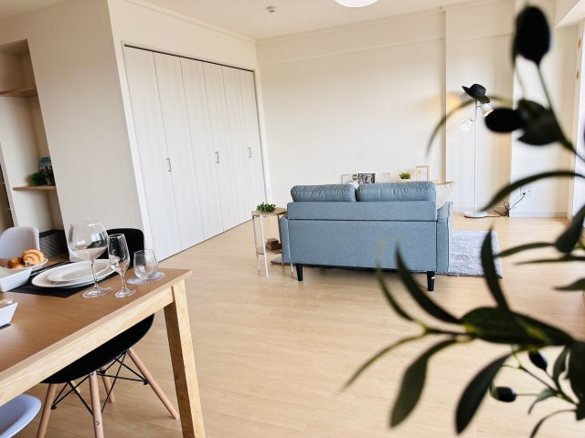 キャッスル峰壱番館の居間・リビング