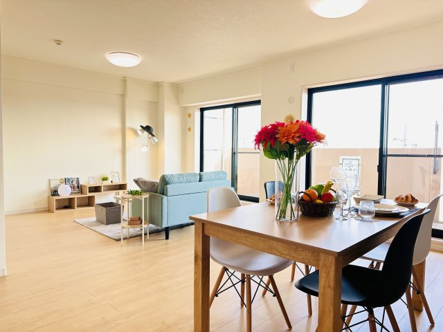 キャッスル峰壱番館の居間・リビング