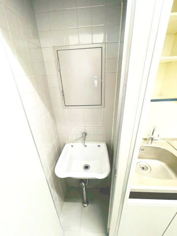 ニューインダストリービルの設備