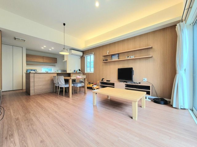 【居間・リビング】 | 高知市高須３丁目