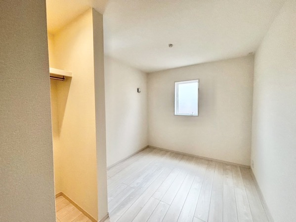 リーブルガーデン豊田市美里　全3棟　新築戸建の洋室