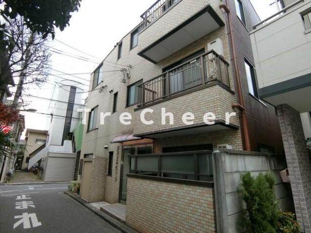 第３コミヤビリーフのエントランス