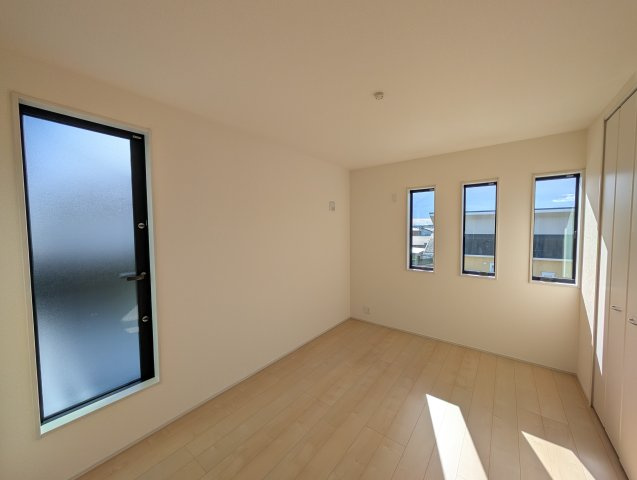 【洋室】 | リーブルガーデン.S渋川市行幸田ー③