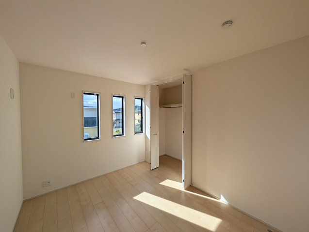 【洋室】 | リーブルガーデン.S渋川市行幸田ー③