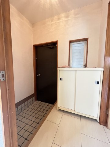 エステートピアTの玄関