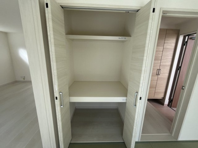 【収納】 | 【20万円ｷｬｯｼｭﾊﾞｯｸ対象物件】リーブルガーデン田原本町保津第2 全3棟 3号棟