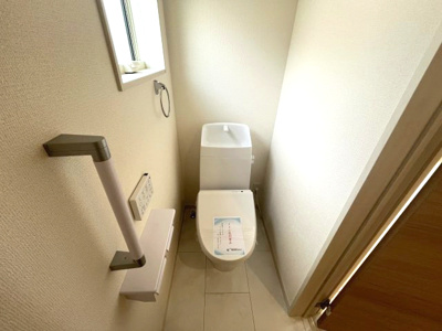 【トイレ】 | 【20万円ｷｬｯｼｭﾊﾞｯｸ対象物件】リーブルガーデン田原本町保津第2 全3棟 3号棟