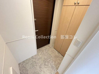 【玄関】 | ハピネス | ※同物件他部屋写真
反転の場合有