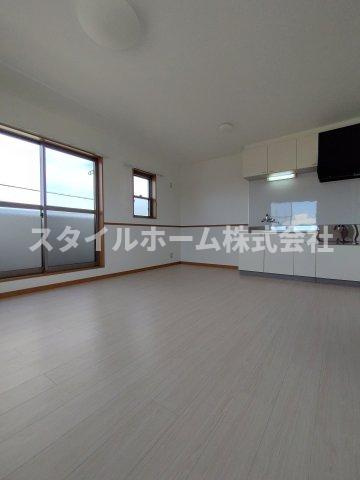 プラチナムⅡの居間・リビング