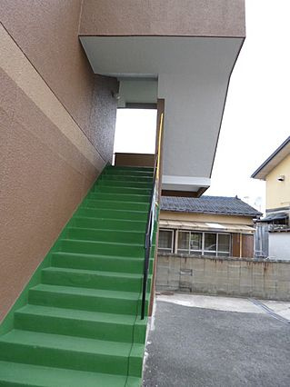 シャルマンコーポ【キャッシュバック対象物件】のエントランス|毎日通るエントランスはこのようになっています