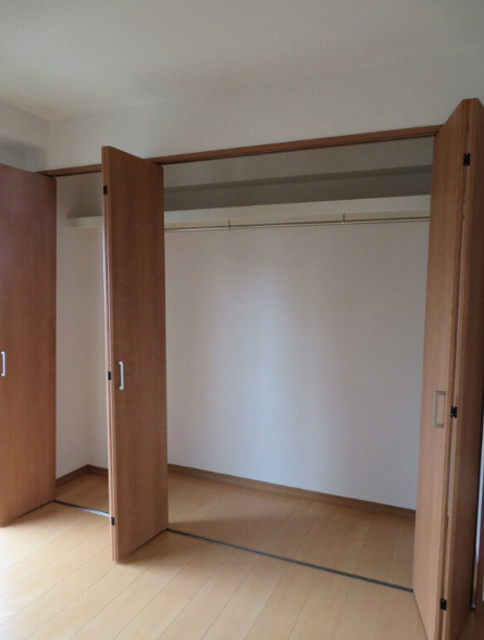 シャルマンコーポ【キャッシュバック対象物件】の収納|こまごまとしたものを収納できそうですね