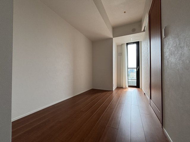 パークタワー上野池之端の洋室