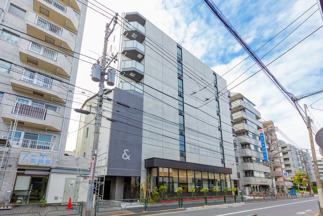 新宿区北新宿１丁目の賃貸マンションの外観