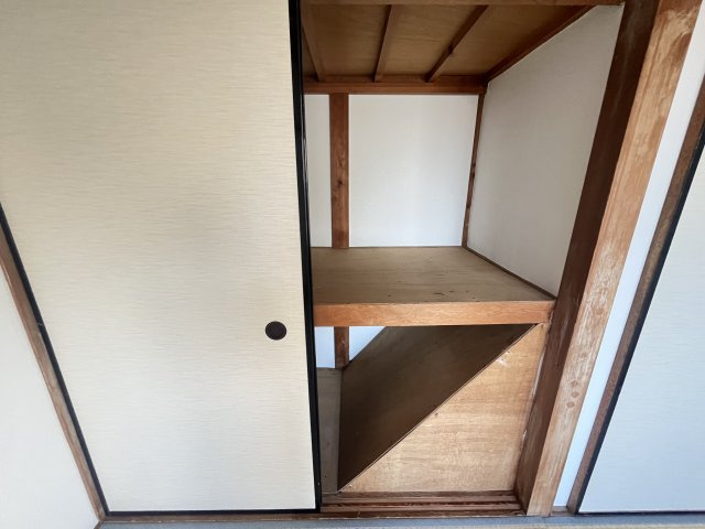 半田5丁目テラスハウスの収納