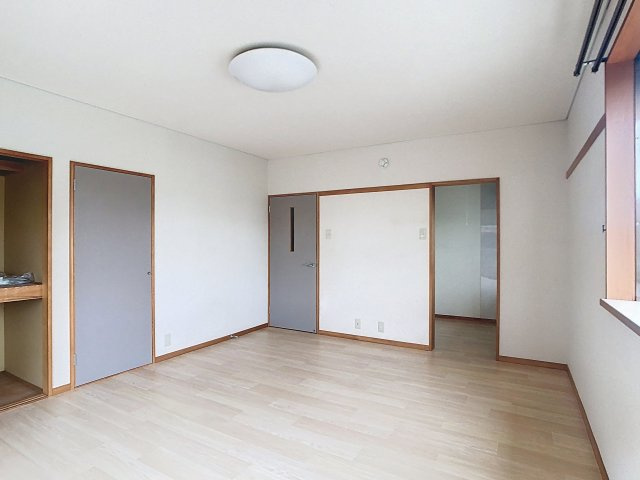 メゾンドセイサムズの洋室