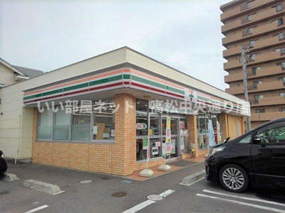 【周辺】 | ラ・レコルト宇多津Ⅱ | セブンイレブン宇多津町平山店まで500m