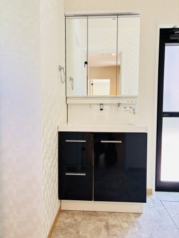 【前面道路含む現地写真】 | 広島市佐伯区八幡東４丁目　新築一戸建て