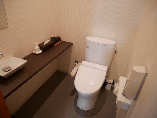 津山市吹屋町　アイ・ふきや貸店舗（飲食店居抜き物件）のトイレ|２階トイレ