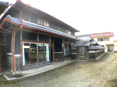 【外観】 | 梶中古住宅+事務所作業場