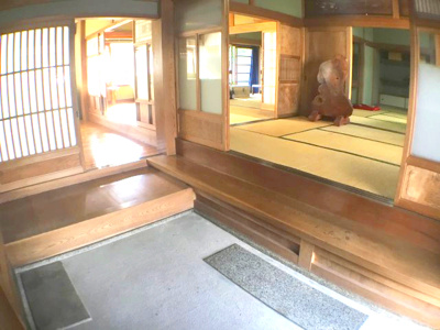 【玄関】 | 梶中古住宅+事務所作業場