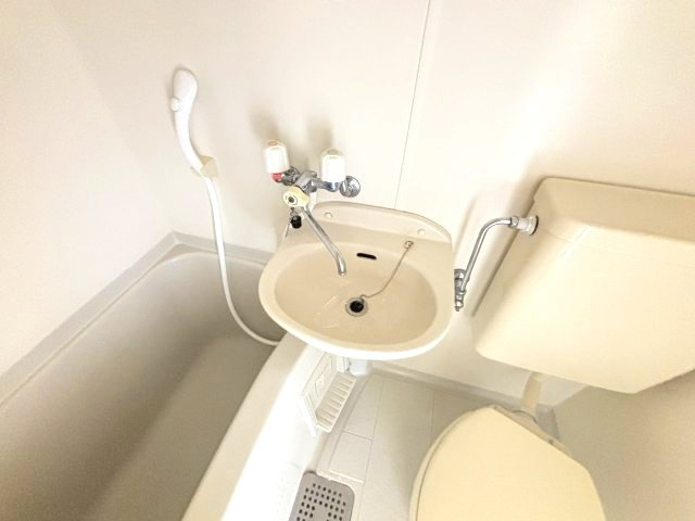 プチメゾン滝谷の洗面所