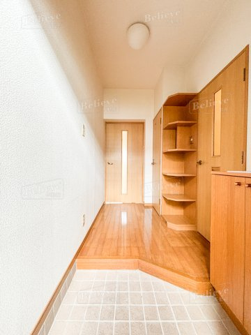 ヒノデカンの玄関|シューズボックス付きの玄関です☆