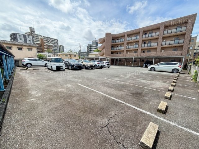 ヒノデカンの駐車場|駐車スペースもあります♪