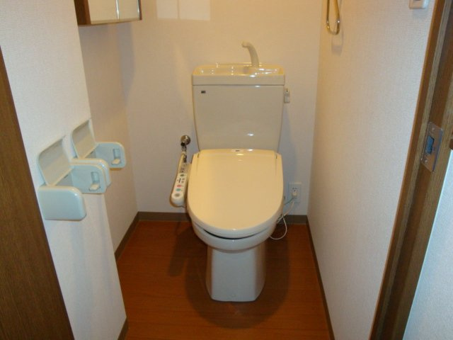 アクベンスのトイレ|シャワー付トイレ