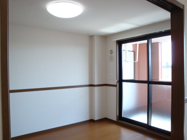 アクベンスの内装|洋室