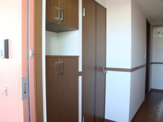 アクベンスの玄関|玄関