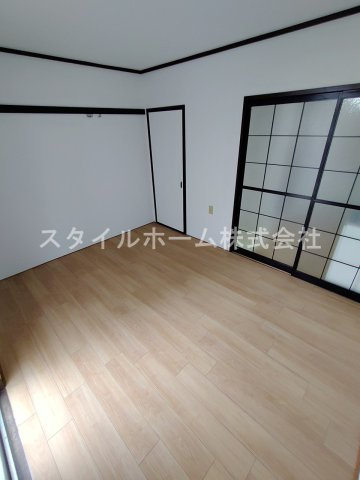 フォーブル西松山の寝室