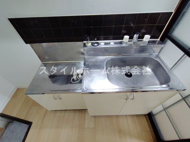 フォーブル西松山のキッチン