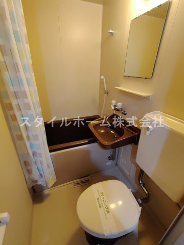 フォーブル西松山のトイレ