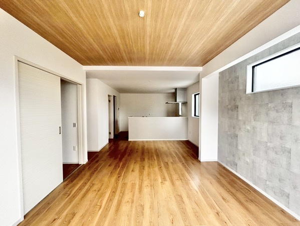 エルデ豊田市明和町1期　全3棟　新築戸建の居間・リビング
